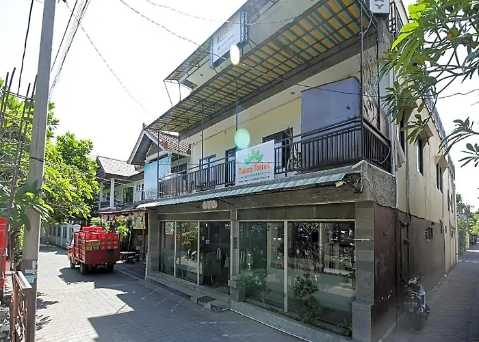 Gasthuis Tuban Torres 3*